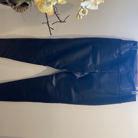 Pleather Leggings - Picture 4 of 4